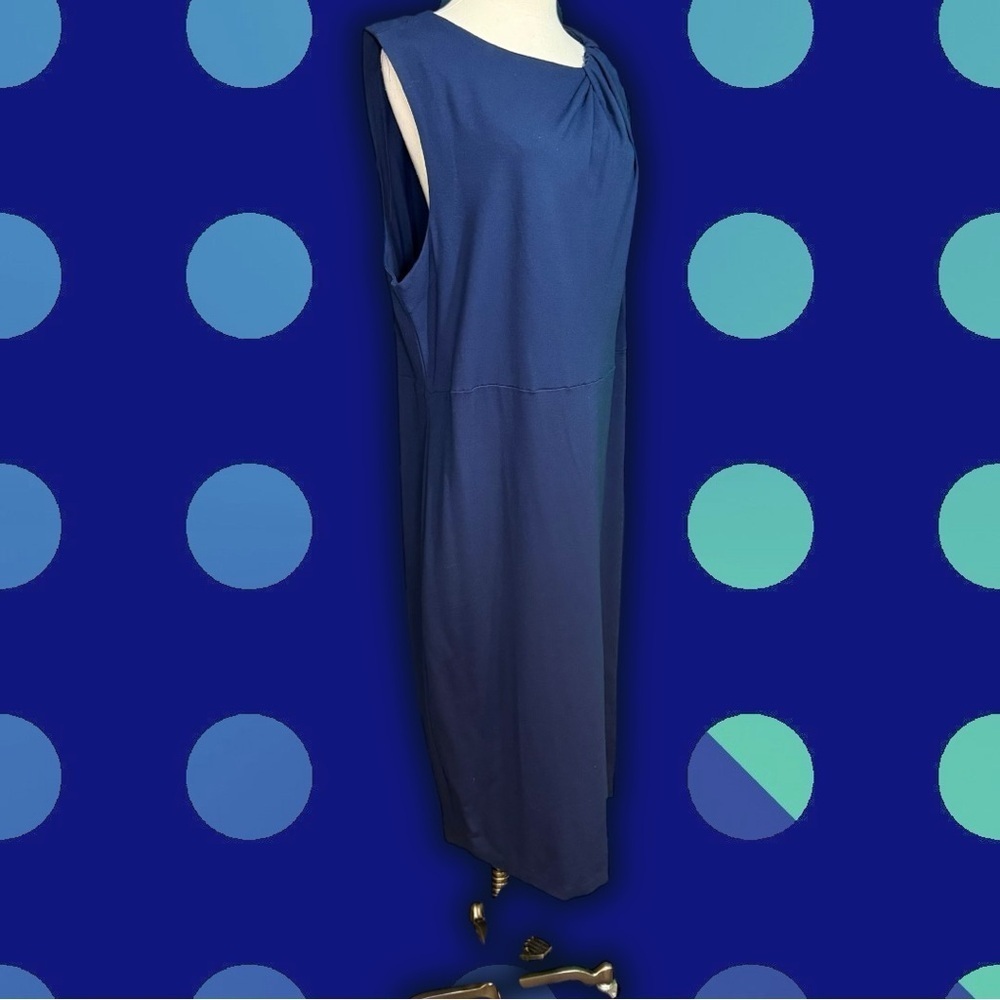 NWT Eloquii Plus Size Twisted Shoulder Sheath Dress in Navy Blue Plus Size 24 - Picture 15 of 16